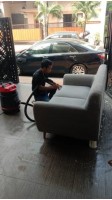 Jasa cuci sofa 